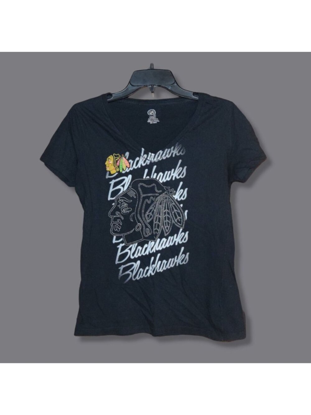 NHL Women's Sz S Chicago Blackhawks T-Shirt
